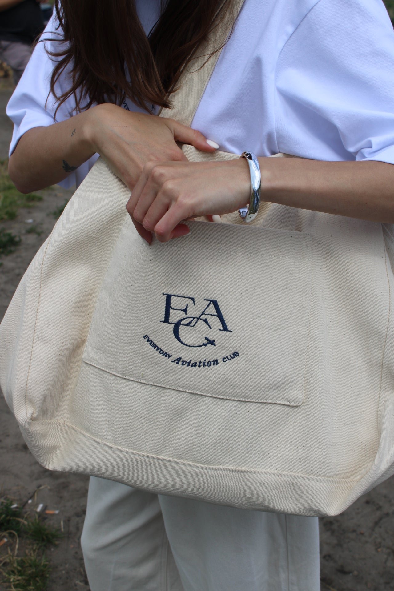 Bag "worn by flyers"
