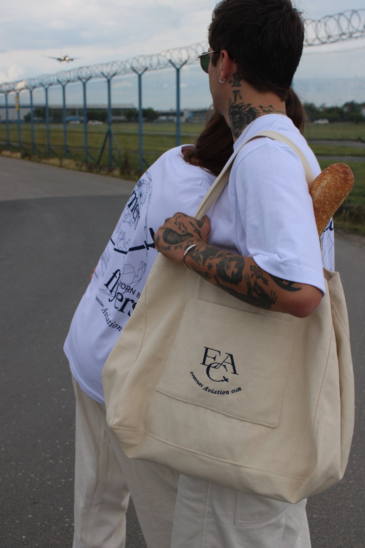 Bag "worn by flyers"